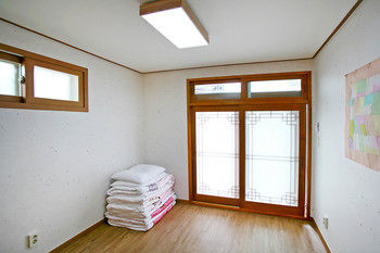 Go Woon Dang Hanok Hotel