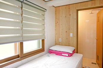 Go Woon Dang Hanok 2* Seoul