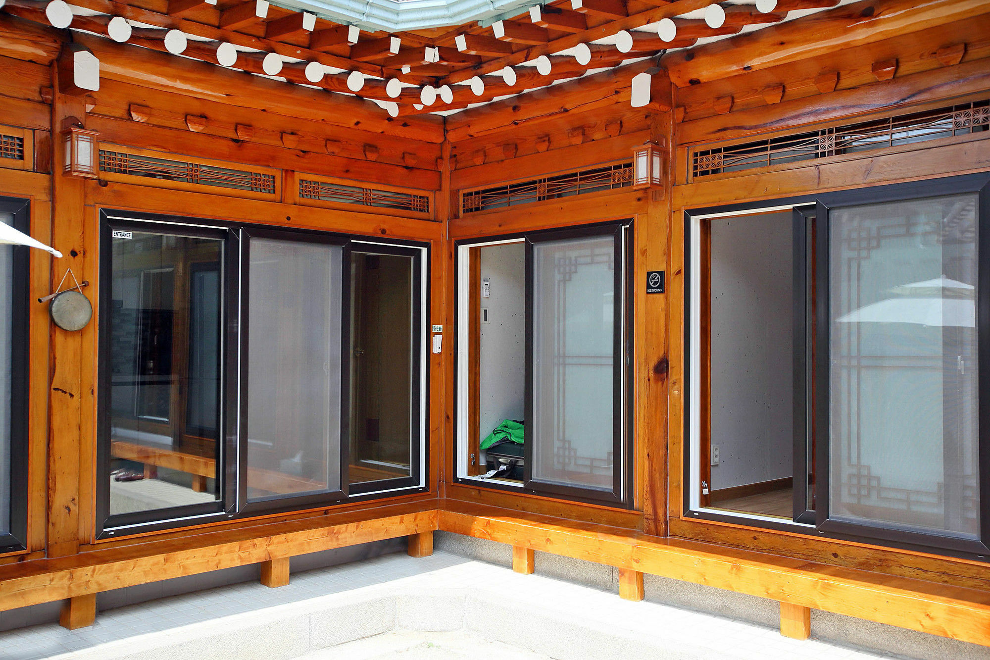 Go Woon Dang Hanok Seoul