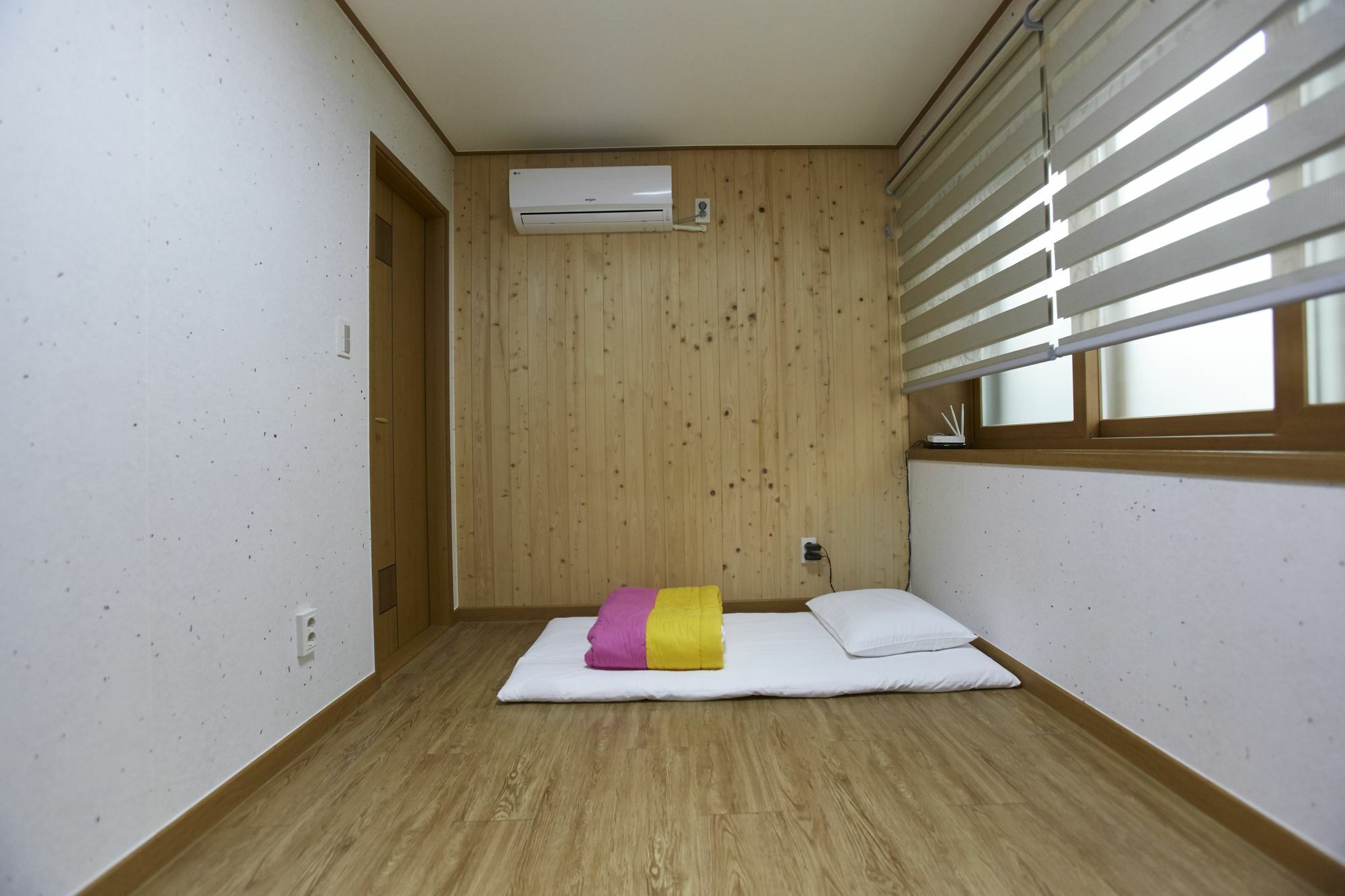 Go Woon Dang Hanok
